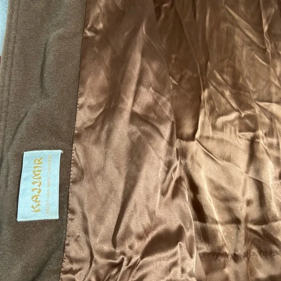 Beautiful Vintage Cashmere Trench Coat 🧥 🤎with silk interior - Picture 5 of 8